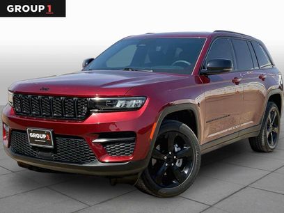 Used 2023 Jeep Grand Cherokee Altitude