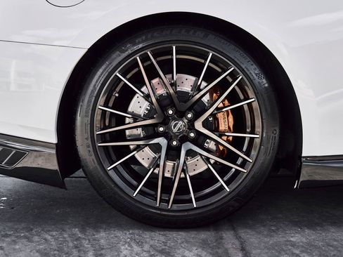 Used 2021 Nissan GT-R Premium AWD/4WD image 27