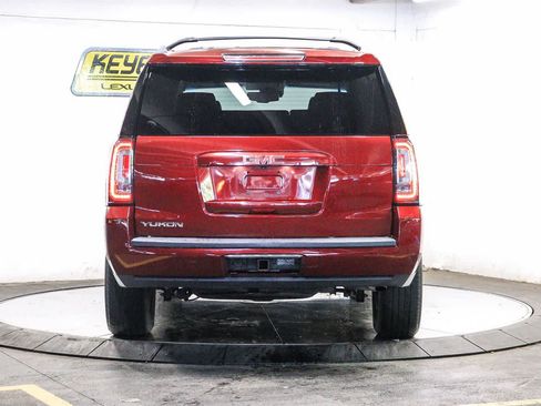 Used 2018 GMC Yukon SLT w/ HD Trailering Package AWD/4WD image 3