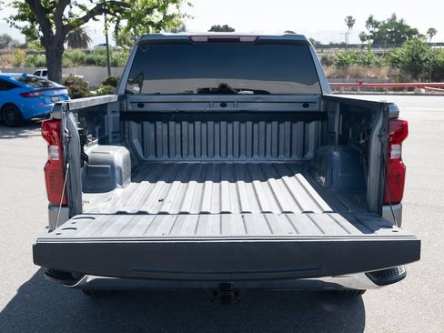 Used 2021 Chevrolet Silverado 1500 LT RWD image 14