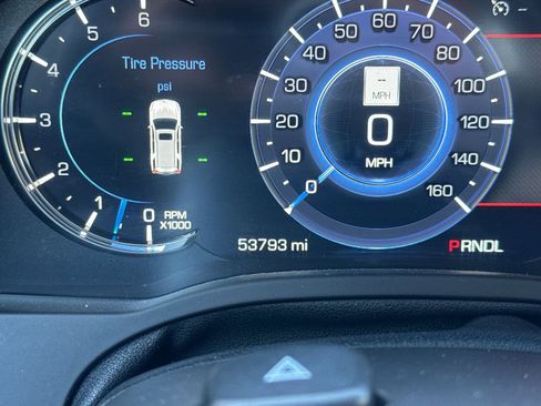 Used 2018 Cadillac Escalade Base image 26