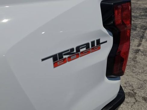 Used 2024 Chevrolet Colorado Trail Boss w/ Advanced Trailering Package AWD/4WD image 9