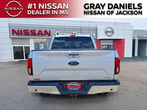 Used 2018 Ford F150 Lariat w/ Equipment Group 502A Luxury AWD/4WD image 6