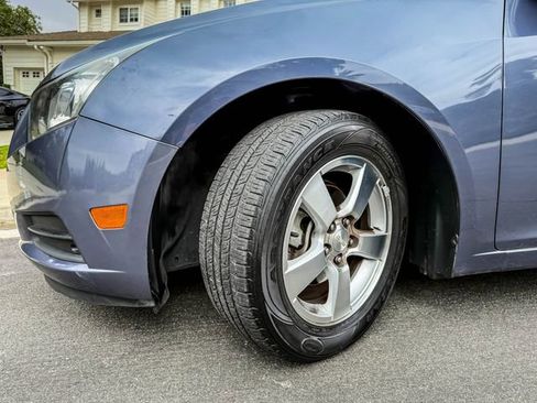 Used 2013 Chevrolet Cruze LT w/ Technology Package FWD image 24