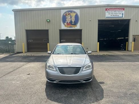 Used 2014 Chrysler 200 LX FWD image 8