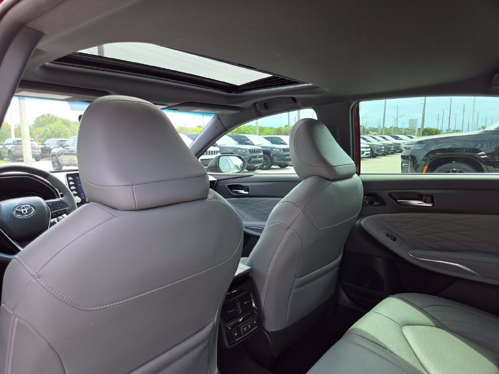 Used 2020 Toyota Avalon Limited w/ Advanced Safety Package FWD image 23