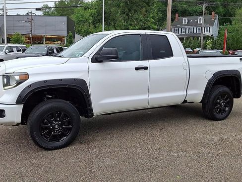 Used 2020 Toyota Tundra SR5 w/ SX Package AWD/4WD image 5