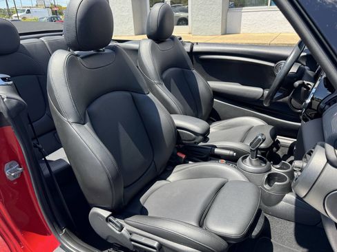 Used 2020 MINI Cooper Convertible FWD image 10
