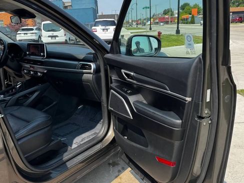 Used 2020 Kia Telluride S AWD/4WD image 12