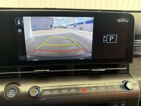 Used 2024 Hyundai Kona SEL FWD image 5