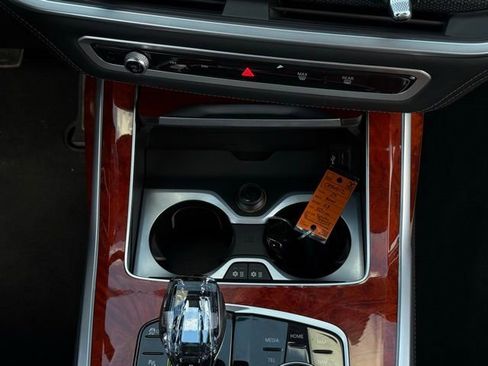 Used 2024 BMW ALPINA XB7 AWD/4WD image 39