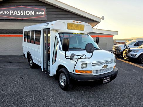 Used 2013 Chevrolet Express 3500 w/ School Bus Package image 7