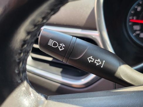 Used 2019 Chevrolet Equinox LT AWD/4WD image 48