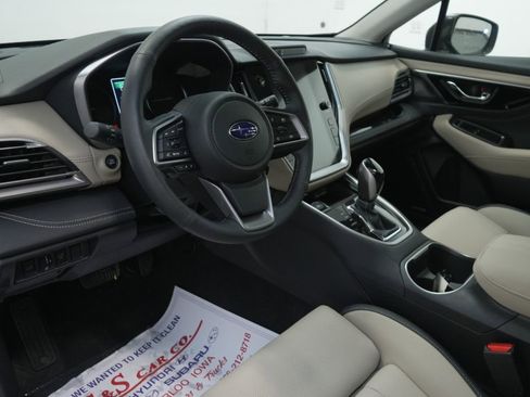 Used 2025 Subaru Outback Limited image 21