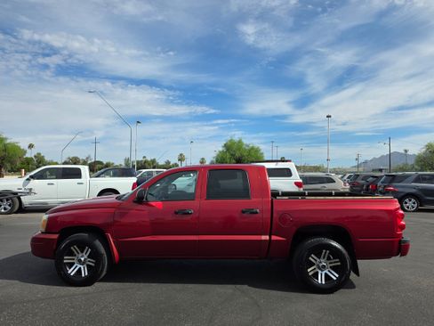 Used 2007 Dodge Dakota SLT w/ Trailer Tow Group RWD image 2