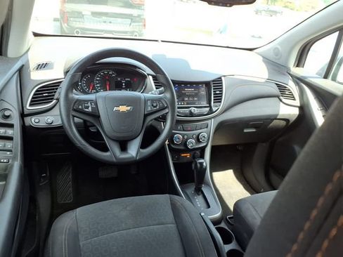 Used 2020 Chevrolet Trax LS w/ Tint and Cruise Package FWD image 6
