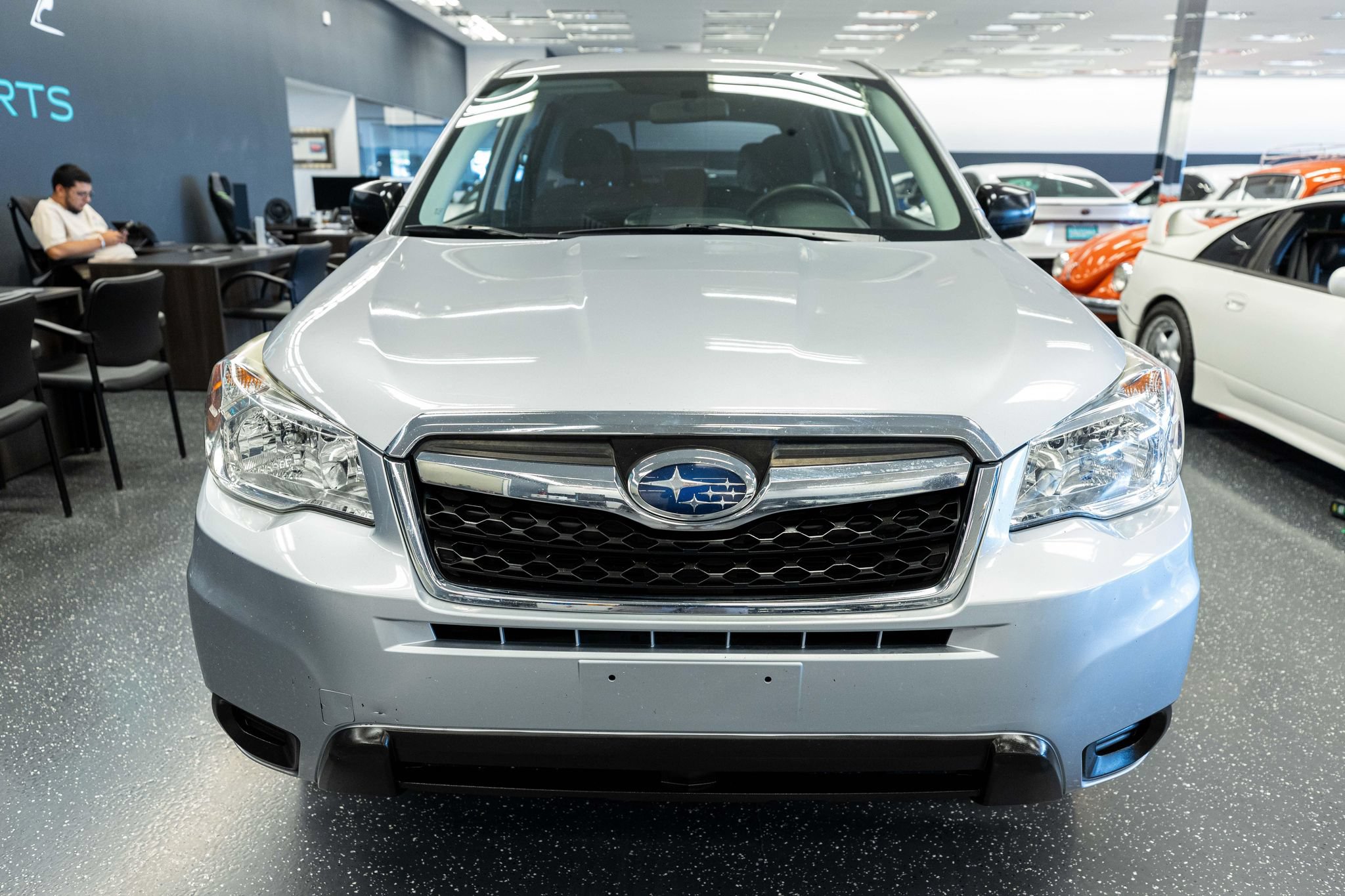 Used 2016 Subaru Forester 2.5i AWD/4WD image 2