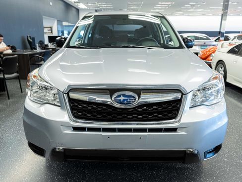 Used 2016 Subaru Forester 2.5i AWD/4WD image 2