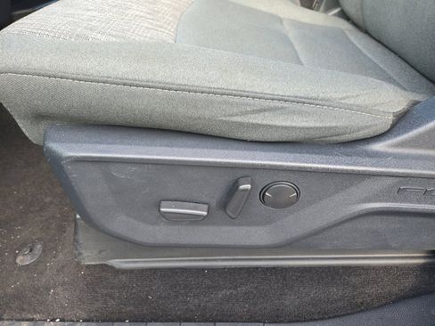 Certified 2022 Ford F150 XLT w/ Equipment Group 302A High image 12