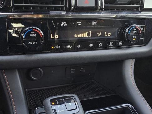 Used 2025 Nissan Pathfinder Rock Creek AWD/4WD image 21