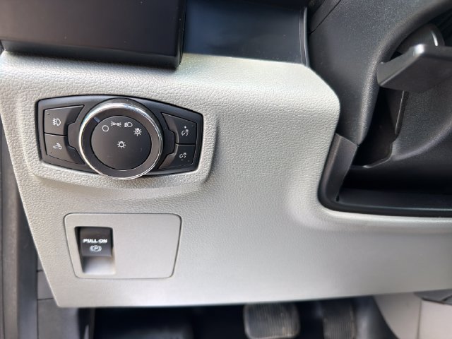 Used 2018 Ford F150 XL w/ Equipment Group 101A Mid AWD/4WD image 18