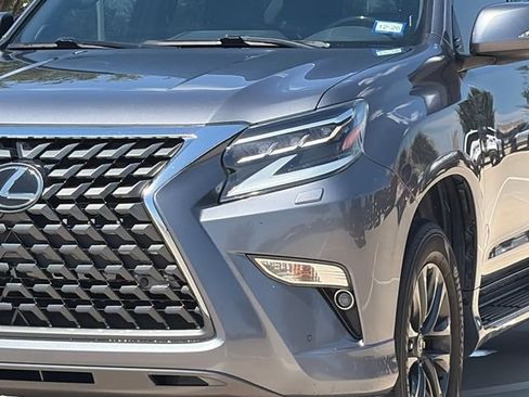 Used 2020 Lexus GX 460 Premium w/ Premium Package AWD/4WD image 4