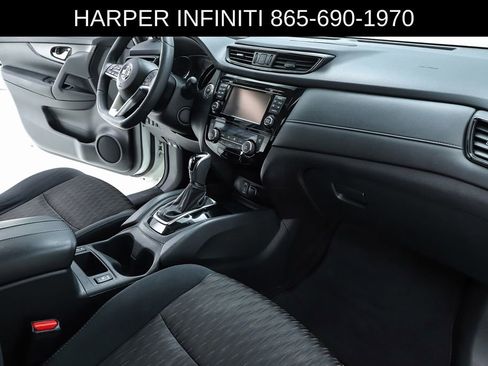 Used 2017 Nissan Rogue SV AWD/4WD image 71