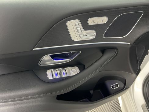 Used 2025 Mercedes-Benz GLE 450 4MATIC image 19