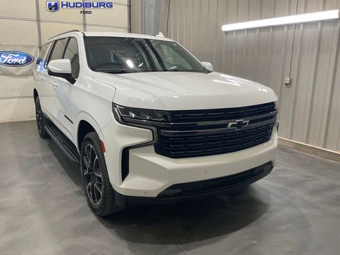 Used 2022 Chevrolet Suburban RST w/ Luxury Package AWD/4WD image 1