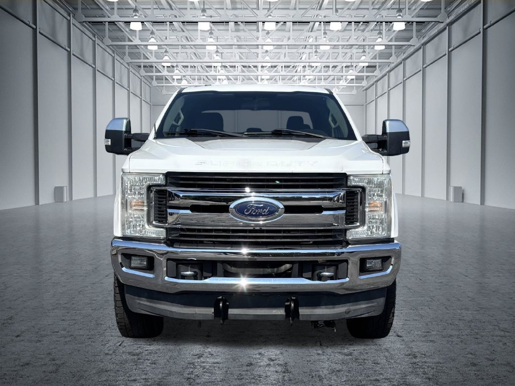 Used 2017 Ford F250 XLT w/ XLT Premium Package AWD/4WD image 9