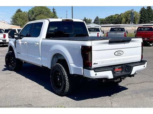 Used 2018 Ford F350 Lariat w/ Lariat Ultimate Package AWD/4WD image 13