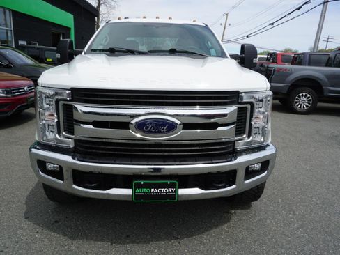 Used 2019 Ford F250 XLT w/ XLT Value Package AWD/4WD image 3