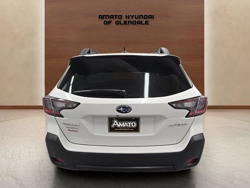 Used 2023 Subaru Outback Premium AWD/4WD image 5