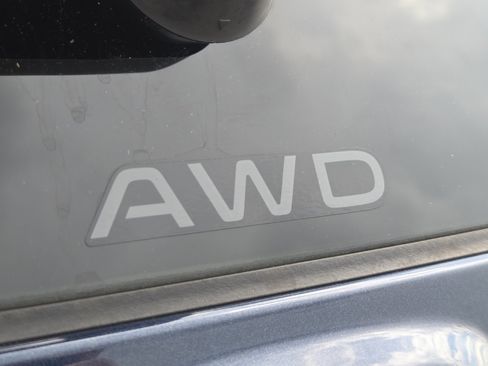 Used 2024 Honda CR-V EX image 9