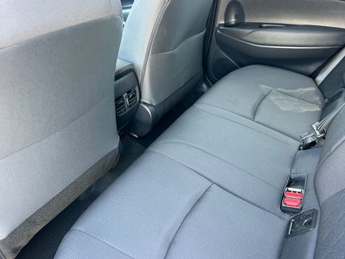 Used 2024 Toyota Corolla Cross LE FWD image 12