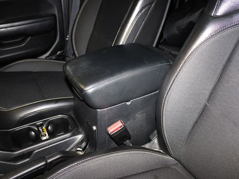 Used 2021 Jeep Gladiator Sport AWD/4WD image 23
