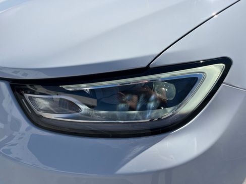 New 2026 Chrysler Pacifica Select image 11