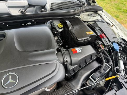 Used 2016 Mercedes-Benz GLA 250 4MATIC image 48