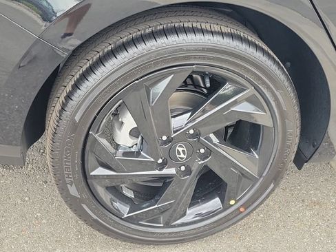 New 2026 Hyundai Elantra SEL Sport FWD image 29