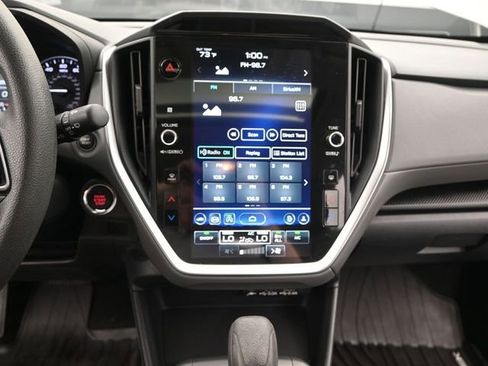 Used 2024 Subaru Crosstrek 2.0i Premium image 9