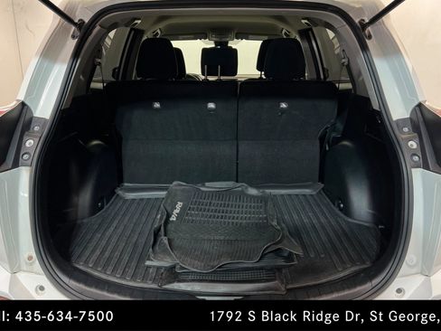 Used 2018 Toyota RAV4 LE w/ All Weather Liner Package image 22