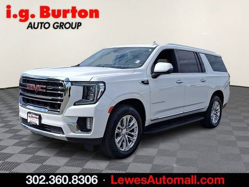 Certified 2023 GMC Yukon XL SLT w/ SLT Premium Package image 3