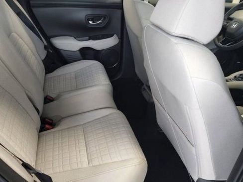 Used 2024 Honda HR-V LX image 12