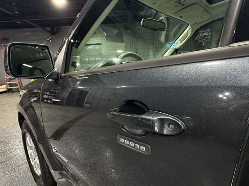 Used 2009 Ford Escape Limited image 10