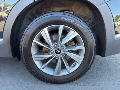 Used 2020 Hyundai Santa Fe SEL w/ Convenience + Premium Package AWD/4WD image 30