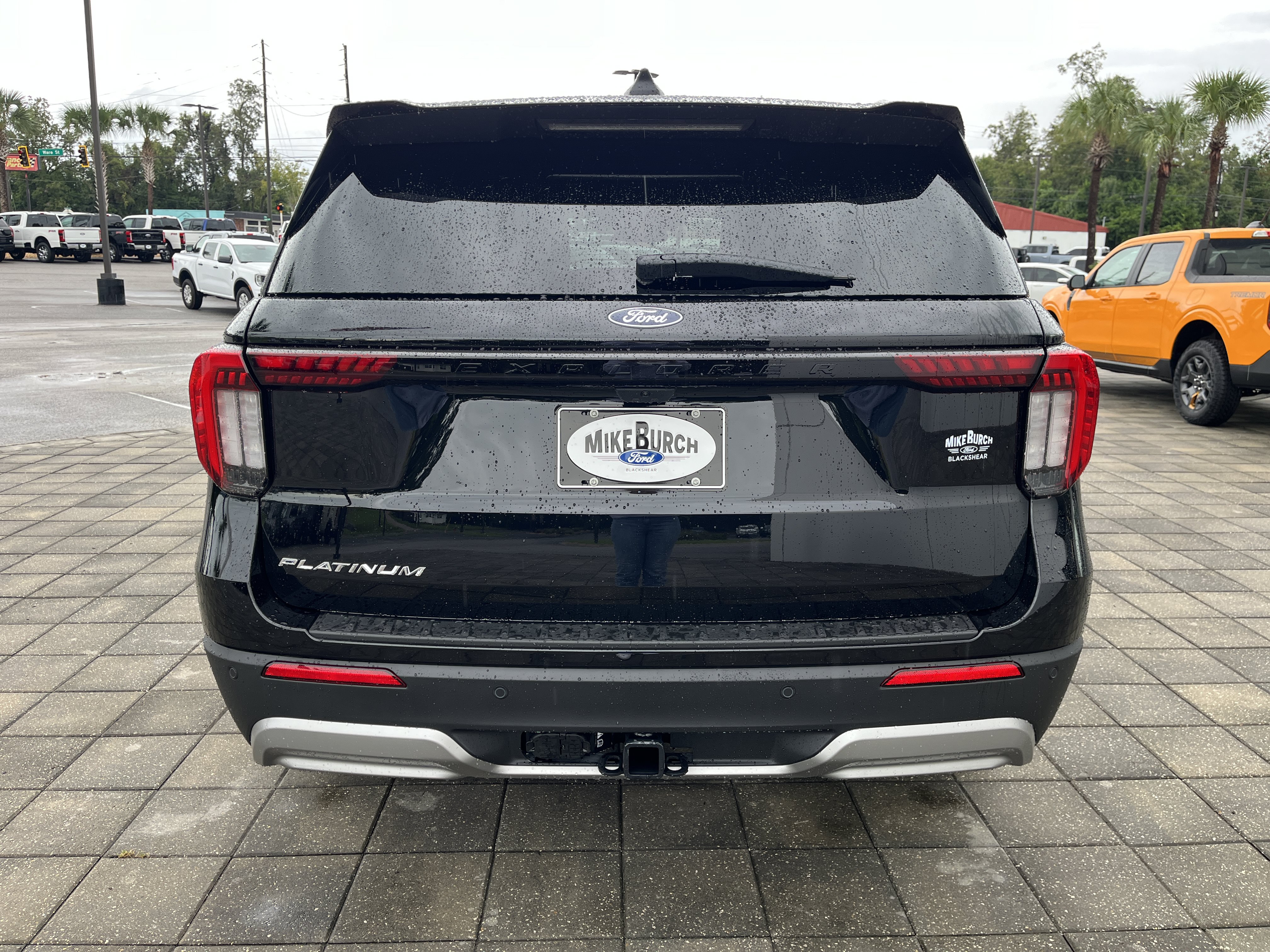 New 2027 Ford Explorer Platinum RWD image 5