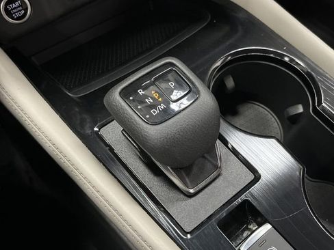 Used 2023 Nissan Rogue SL w/ SL Premium Package image 23