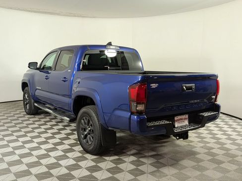 Used 2022 Toyota Tacoma SR5 w/ Technology Package RWD image 5