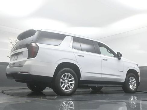 Used 2025 Chevrolet Tahoe LT AWD/4WD image 35
