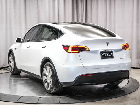 Used 2020 Tesla Model Y Long Range AWD/4WD image 7
